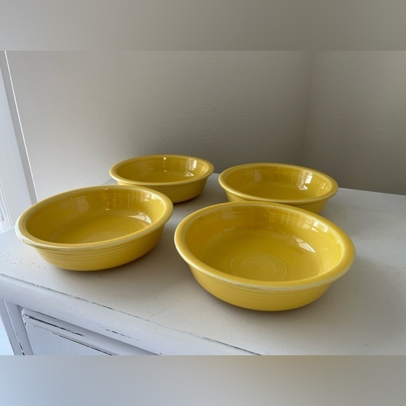 FIESTAWARE Dessert Fruit Bowl | Daffodil Yellow | Set Of 4 - Picture 1 of 4
